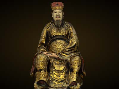 Tượng Ngọc Hoàng Thượng Đế do Kỳ tài Hầu Tô Phú Vượng đục theo chân dung vua Lê Cảnh Hưng, được đặt tại chùa Sùng Ân, thôn Đông Cao, Đông Xuyên, Ninh Giang, Hải Dương.